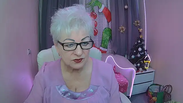 KayleSmoll online show from December 2025 07:29:01 PM