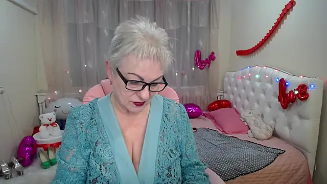 KayleSmoll online show from March 2025 05:18:02 AM