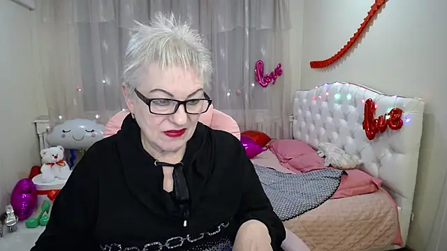 KayleSmoll online show from February 2025 04:55:01 AM