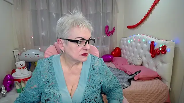 KayleSmoll online show from February 2025 05:03:01 AM