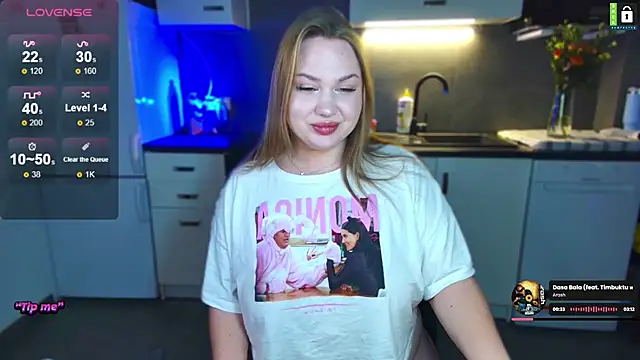 Snapshot of -LinaLove- chatting on March 2025 08:08:01 PM -LinaLove- online show from March 2025 08:08:01 PM