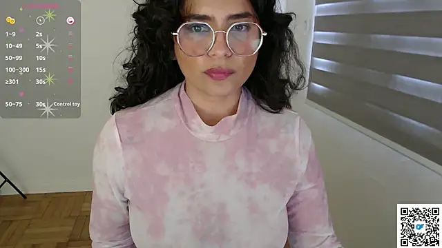 Snapshot of cinnamon_rosa chatting on October 2025 08:08:01 PM cinnamon rosa online show from October 2025 08:08:01 PM