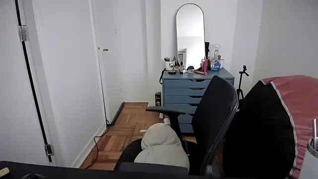 Snapshot of cinnamon_rosa chatting on March 2025 12:27:02 AM cinnamon rosa online show from March 2025 12:27:02 AM