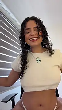 cinnamon rosa online show from January 2026 07:53:01 PM