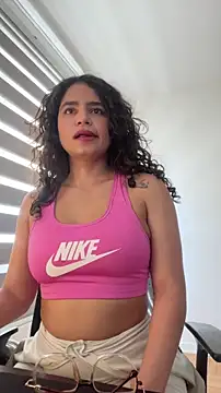 cinnamon rosa online show from January 2026 07:53:02 PM