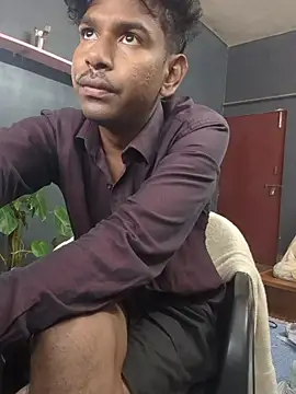 richardjames95 online show from November 2025 02:44:02 PM