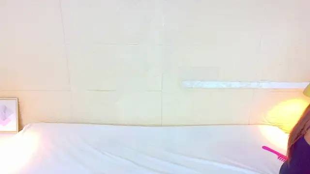 Shamiraa moore online show from April 2026 05:42:01 PM