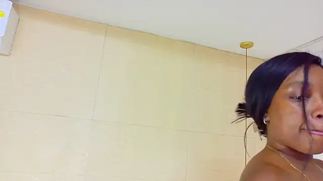 Snapshot of Shamiraa_moore chatting on December 2025 08:54:01 PM Shamiraa moore online show from December 2025 08:54:01 PM