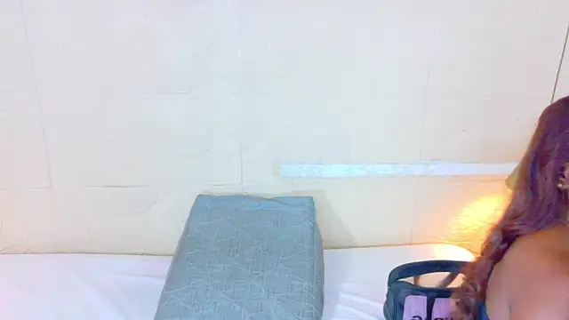 Shamiraa moore online show from April 2026 08:06:02 PM