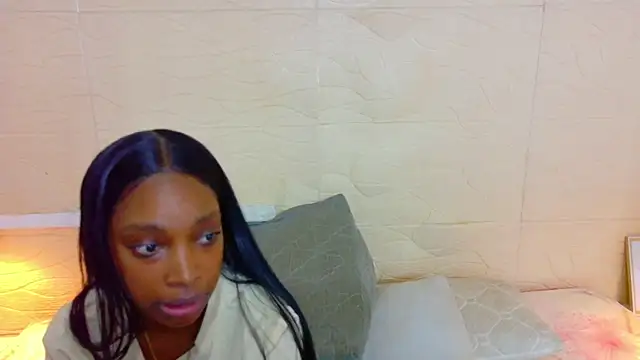 Shamiraa moore online show from May 2026 07:22:02 PM