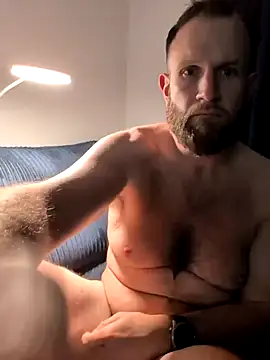 Marco6579 online show from December 2025 05:47:02 PM