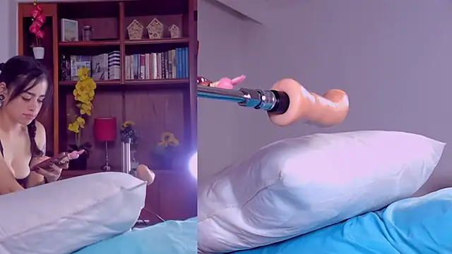 Snapshot of Emma__Erotic chatting on March 2025 11:28:02 PM Emma Erotic online show from March 2025 11:28:02 PM