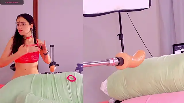 Snapshot of Emma__Erotic chatting on March 2025 08:31:01 PM Emma Erotic online show from March 2025 08:31:01 PM