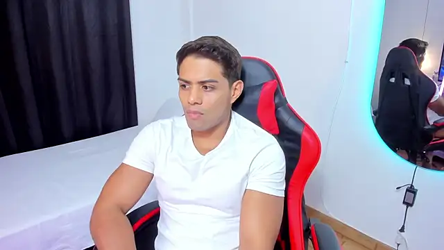 Luciano and Marlon online show from July 2026 12:07:02 AM