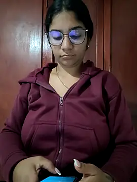 Sofythom1 online show from February 2026 02:50:02 AM