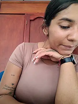 Sofythom1 online show from March 2026 06:46:02 PM