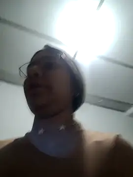 Sofythom1 online show from November 2025 03:43:01 AM