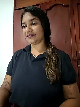 Sofythom1 online show from May 2026 05:21:02 AM
