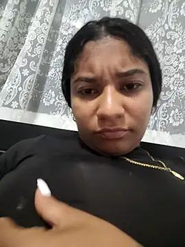 Sofythom1 online show from February 2026 11:39:02 PM