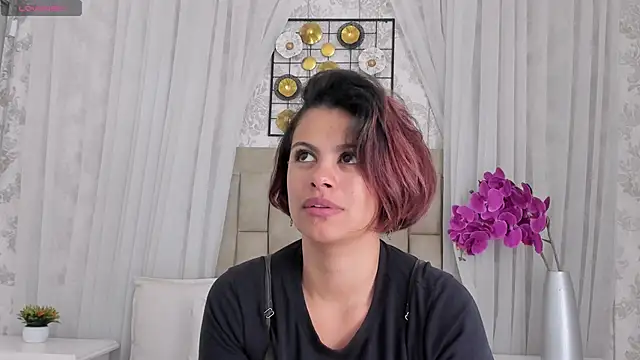 Snapshot of MarianaSanz chatting on February 2026 01:54:02 PM MarianaSanz online show from February 2026 01:54:02 PM