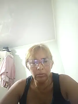 leona- online show from March 2026 04:29:01 PM
