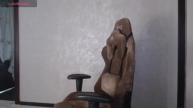 BlackM00n8 online show from October 2025 07:53:02 AM