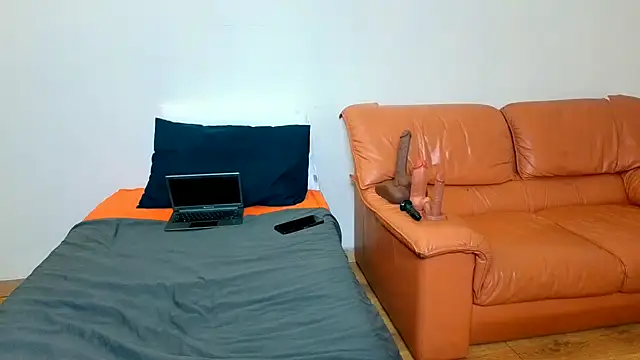 Snapshot of GiantBootyMilf chatting on January 2026 05:24:02 AM GiantBootyMilf online show from January 2026 05:24:02 AM