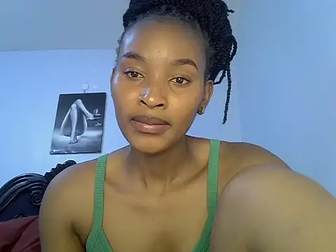 cute-alexis online show from February 2026 08:30:02 PM