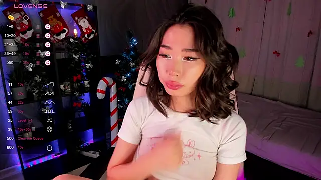 sensualily online show from December 2025 04:12:02 PM