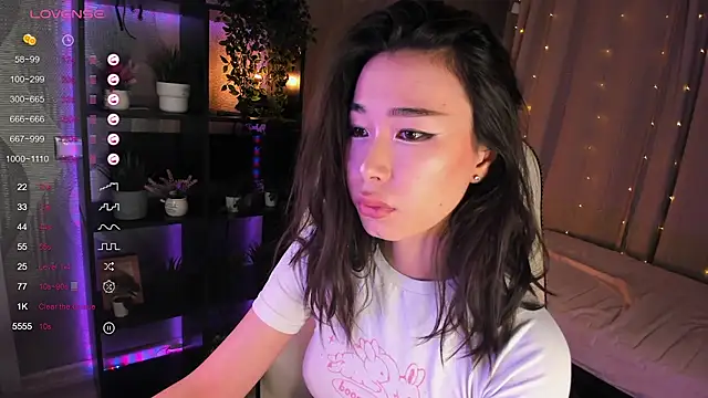 Snapshot of sensualily chatting on October 2025 02:17:01 PM sensualily online show from October 2025 02:17:01 PM