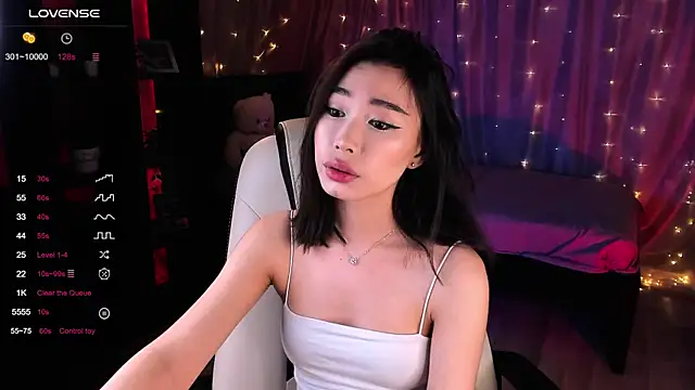 Snapshot of sensualily chatting on January 2025 05:44:01 PM sensualily online show from January 2025 05:44:01 PM