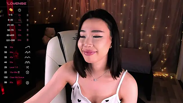 Snapshot of sensualily chatting on February 2025 09:06:02 PM sensualily online show from February 2025 09:06:02 PM