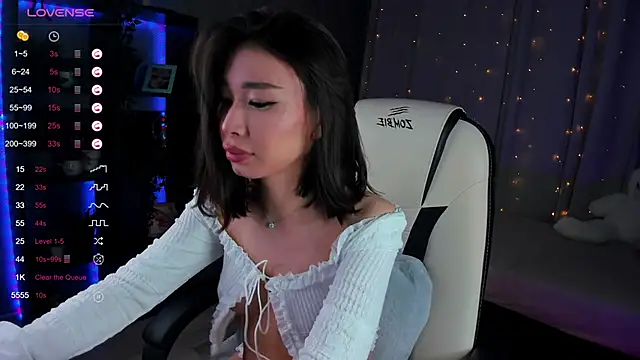 Snapshot of sensualily chatting on March 2025 05:28:01 PM sensualily online show from March 2025 05:28:01 PM