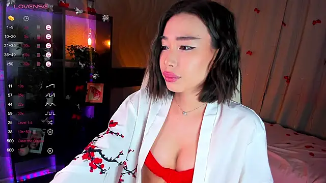 sensualily online show from February 2026 03:47:01 PM