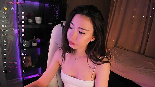 Snapshot of sensualily chatting on October 2025 02:07:02 PM sensualily online show from October 2025 02:07:02 PM