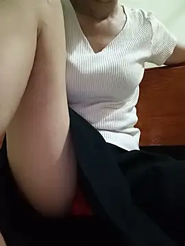 YunLem online show from May 2026 01:59:03 AM