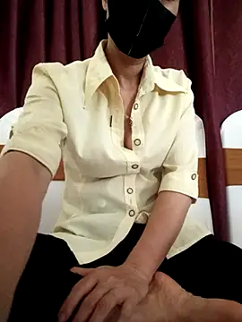 YunLem online show from March 2025 05:59:02 AM