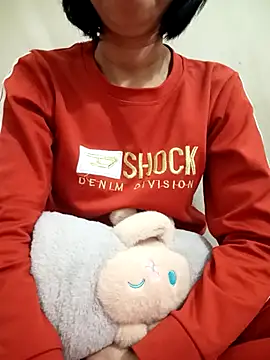 YunLem online show from November 2025 01:12:02 PM