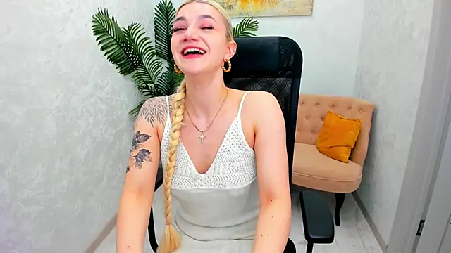SelenaeMoore online show from March 2025 06:12:02 PM