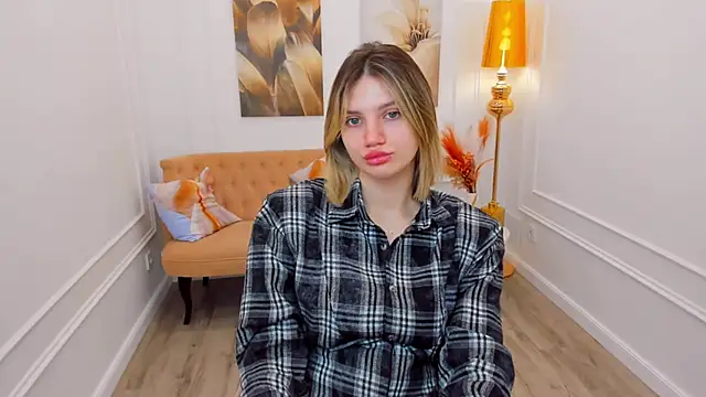 SelenaeMoore online show from April 2026 03:35:01 AM