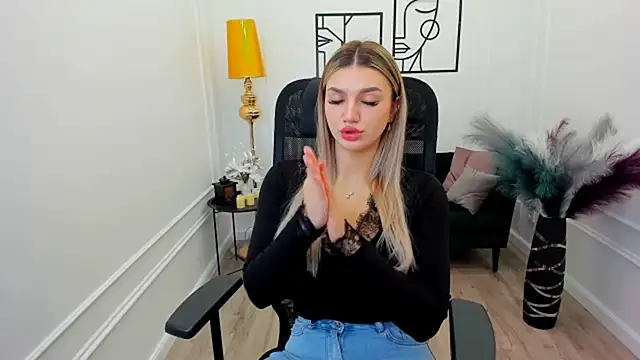 SelenaeMoore online show from January 2026 03:32:02 AM