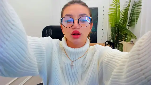 SelenaeMoore online show from November 2025 07:52:02 PM