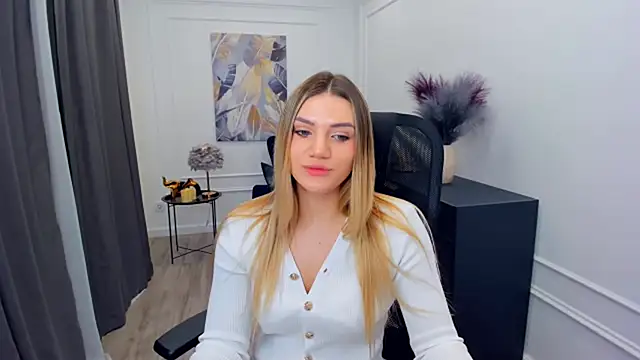 SelenaeMoore online show from February 2026 04:34:02 AM