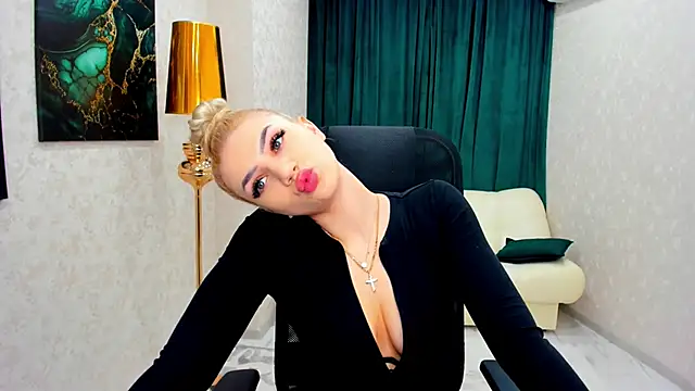 SelenaeMoore online show from February 2025 07:19:02 PM