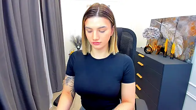 SelenaeMoore online show from March 2026 03:50:01 AM