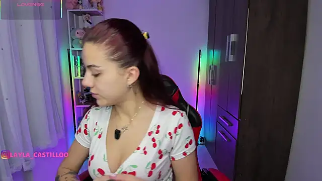 Layla castilloo online show from September 2025 10:33:02 AM