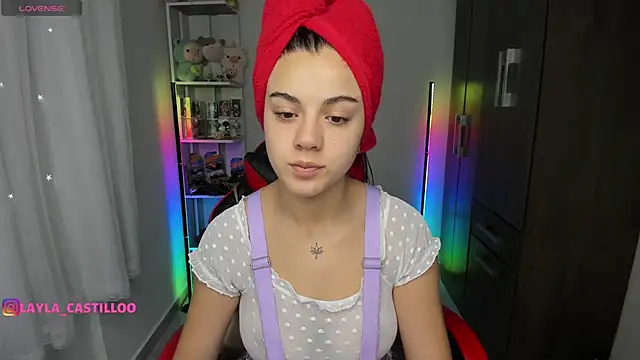 Layla castilloo online show from September 2025 02:27:01 PM