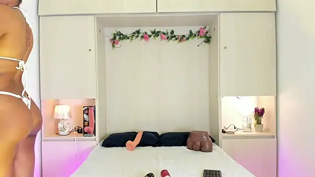 KendallRosse1 online show from December 2025 11:53:01 AM