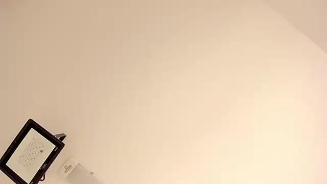 KendallRosse1 online show from March 2026 12:15:01 PM