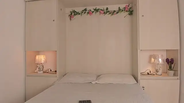 KendallRosse1 online show from February 2026 11:43:02 AM